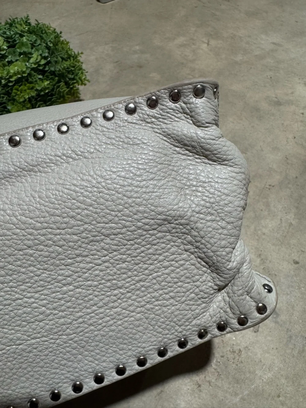 Michael Kors Astor Large Leather Satchel Bag Purse Studded Light Gray Shoulder